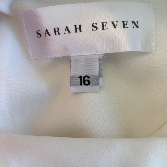 Custom Sarah Seven "Sandra" Wedding Dress Size 14/16 - Picture 5 of 9